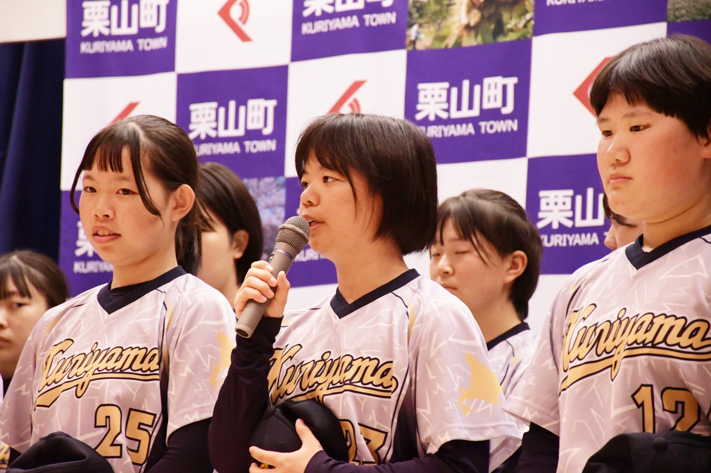 １