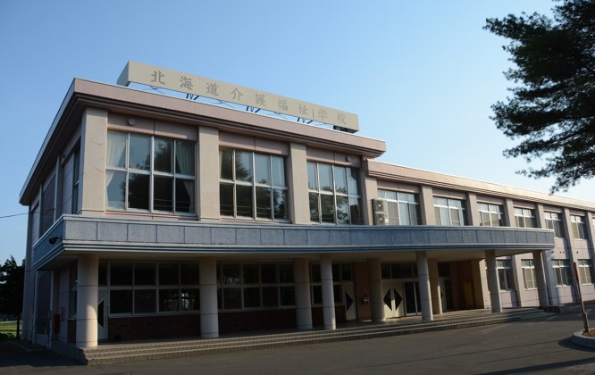 １