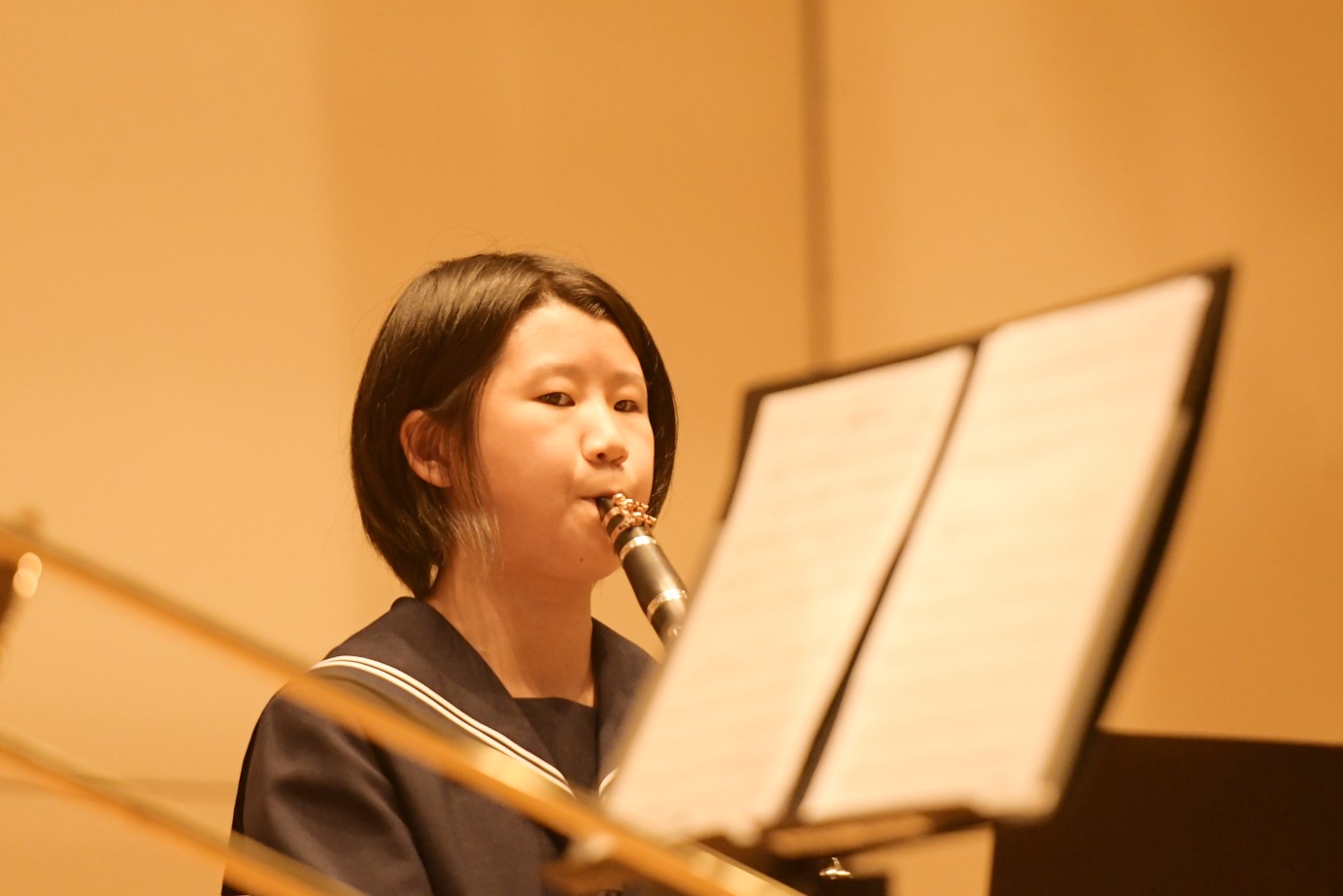 １