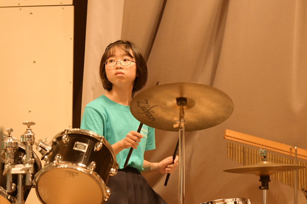 １
