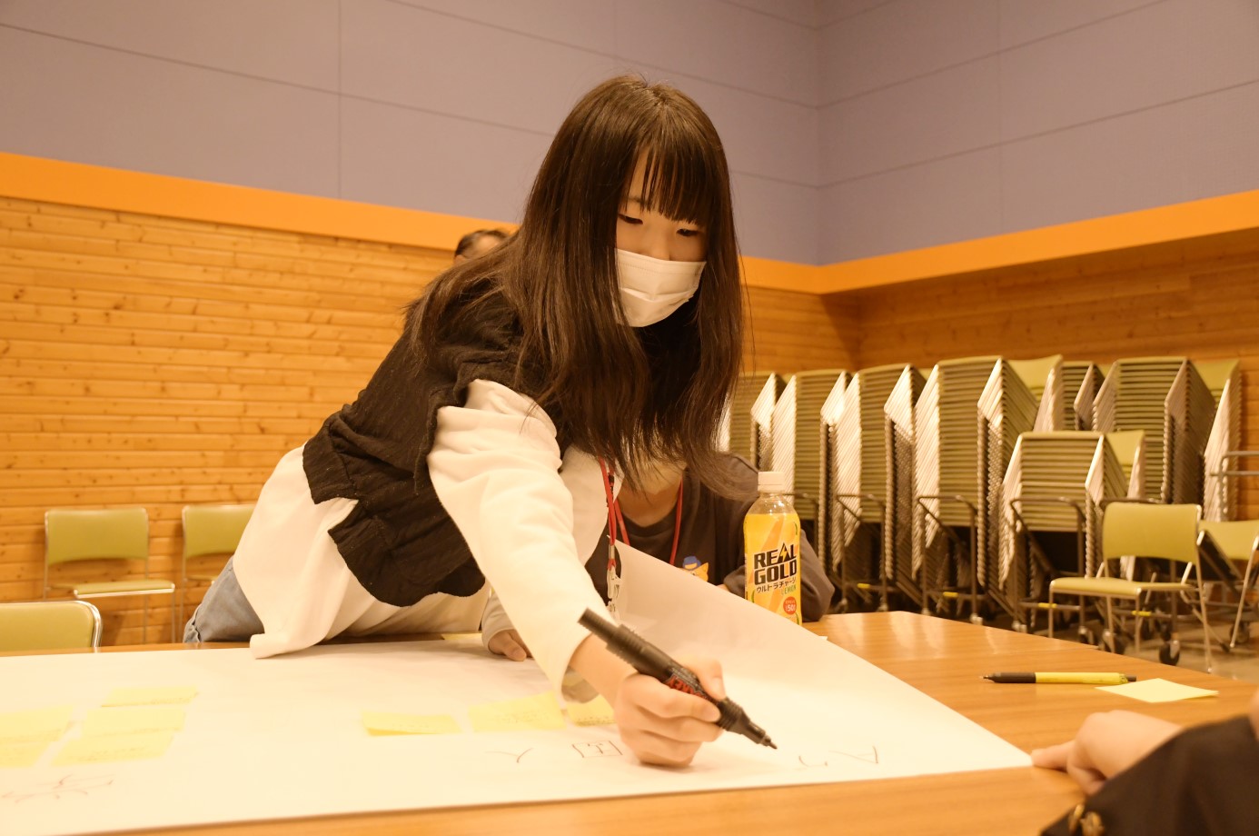 １