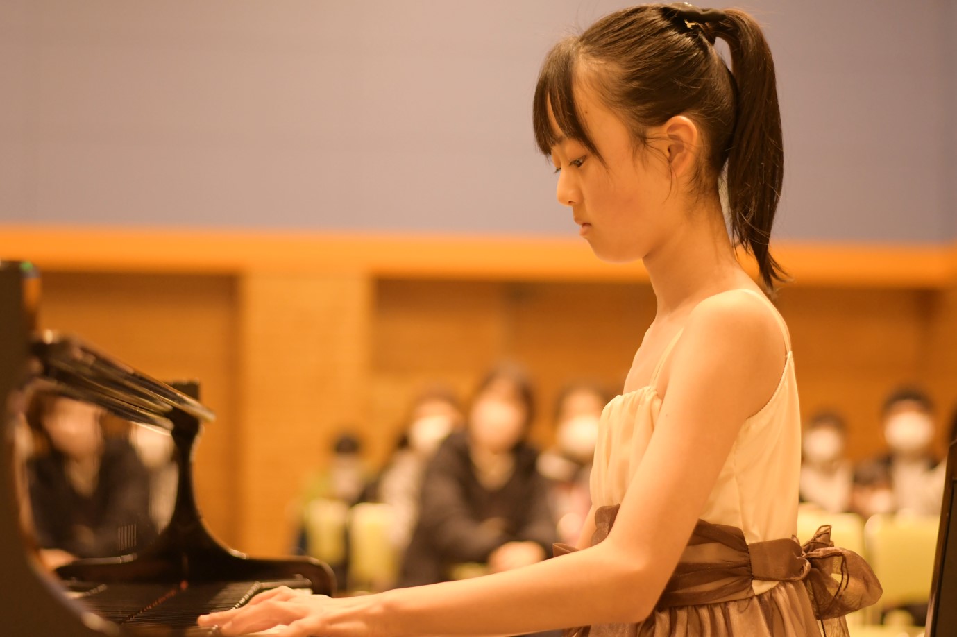 １