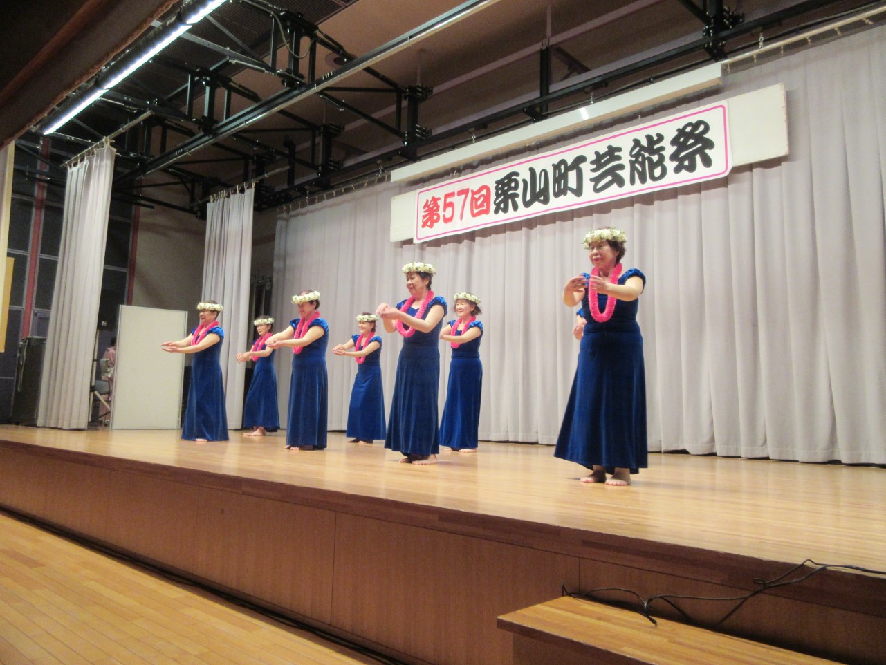 １