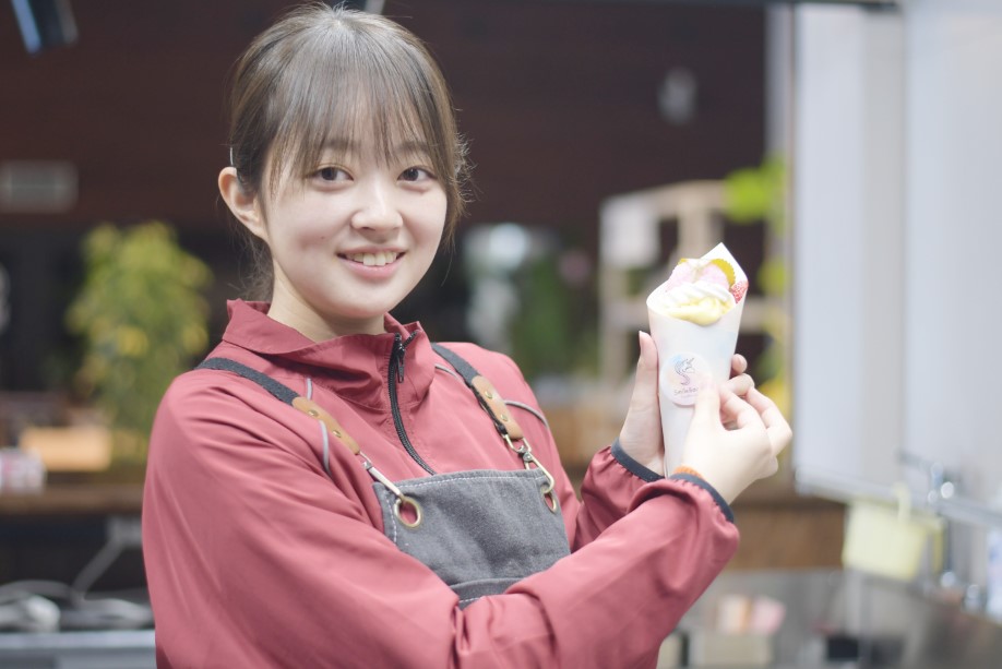 １