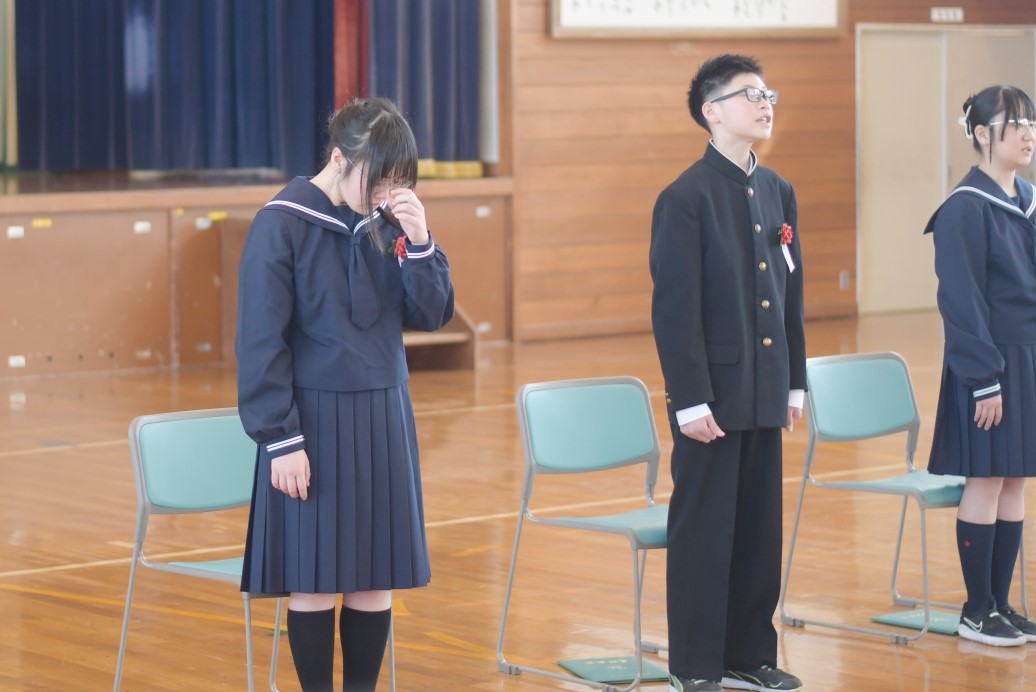 １