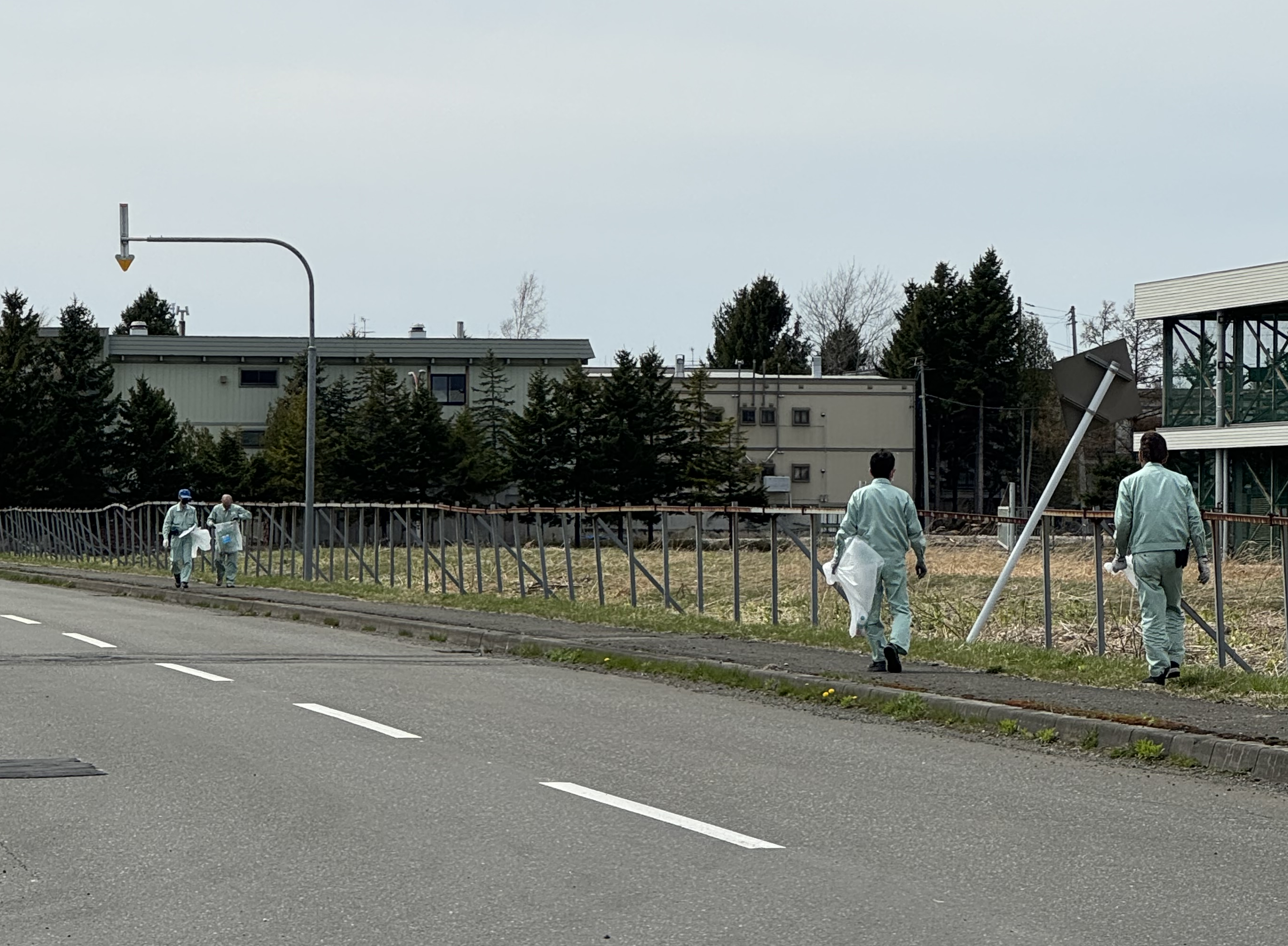 ごみ拾い