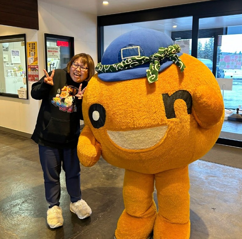 １