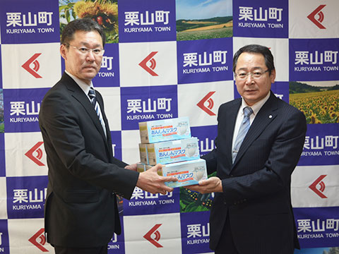 200526株式会社ホッコンマスク寄贈.jpg