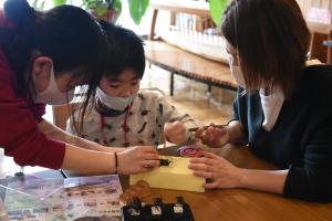 いきもの大好き！飼育を体験＊子ども飼育員