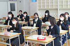栗山高校生が手話体験