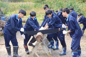 ハサンベツの自然とふれあう＊栗山高校生が自然体験学習