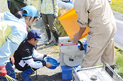 米づくりの道具を学ぶ＊角田小学校で稲刈り