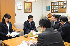町民目線で事業を評価＊政策評価委員会が町長へ報告