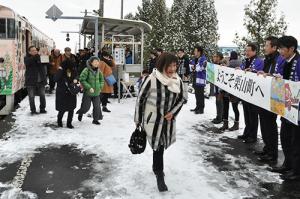 のどかな景色と特産品でおもてなし＊JR室蘭線観光列車モニターツアー
