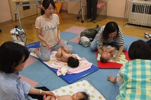 肌とのふれあいで学ぶベビーマッサージ＊町民講座