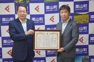 側溝をきれいに修繕＊井沢建設株式会社に感謝状