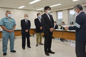 長年の交通安全活動を表彰＊栗山町交通安全協会