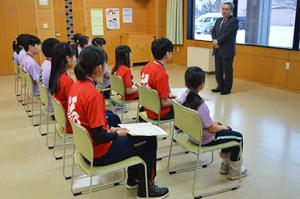 全道大会出場を報告＊子どもかるた大会