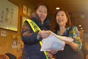 「飲んだら乗せない」飲食店に徹底＊飲酒運転追放パトロール