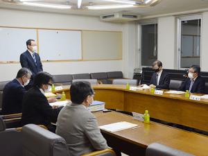 第1回栗山町病院整備方針策定委員会に出席