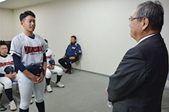 春の全国大会へ出場＊南空知ベースボールクラブが教育長を表敬訪問