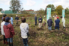 「植樹」と「育樹」に尽力＊ウッドネット北海道植樹会