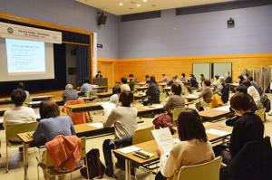 地域ぐるみで行う子育て支援＊町民講座「家庭教育講演会」