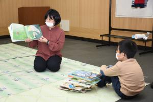 カルタで楽しむ絵本の世界＊図書館絵本カルタ大会