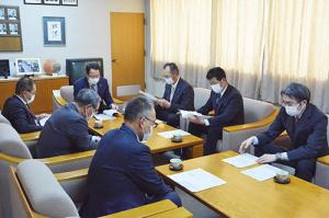 調査・検討報告書を提出＊北海道栗山高等学校の魅力づくり委員会