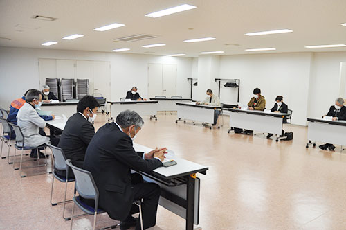 第1回くりやまハーフマラソン実行委員会（佐々木学実行委員長）が5月25日、カルチャープラザ「Eki」で開催されました。主な議題として、８月２９日（日曜日）に予定をしている「第1回くりやまハーフマラソン大会」の開催について検討をし、依然として新型コロナウイル