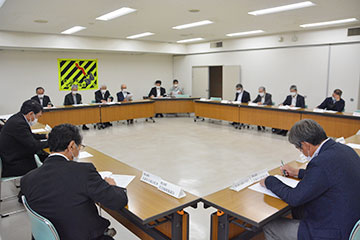 前役員に感謝状を贈呈＊第2回交通安全対策会議