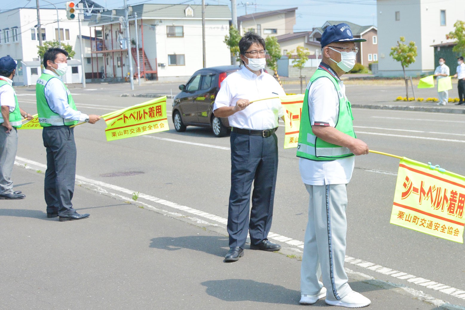 夏の交通事故未然に防ぐ＊交通安全イエロー作戦