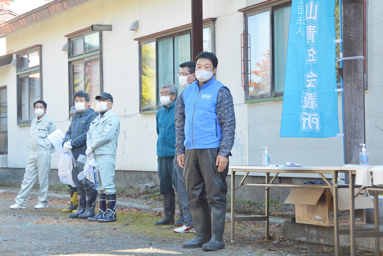 産卵床の整備体験も＊故郷の川クリーン大作戦