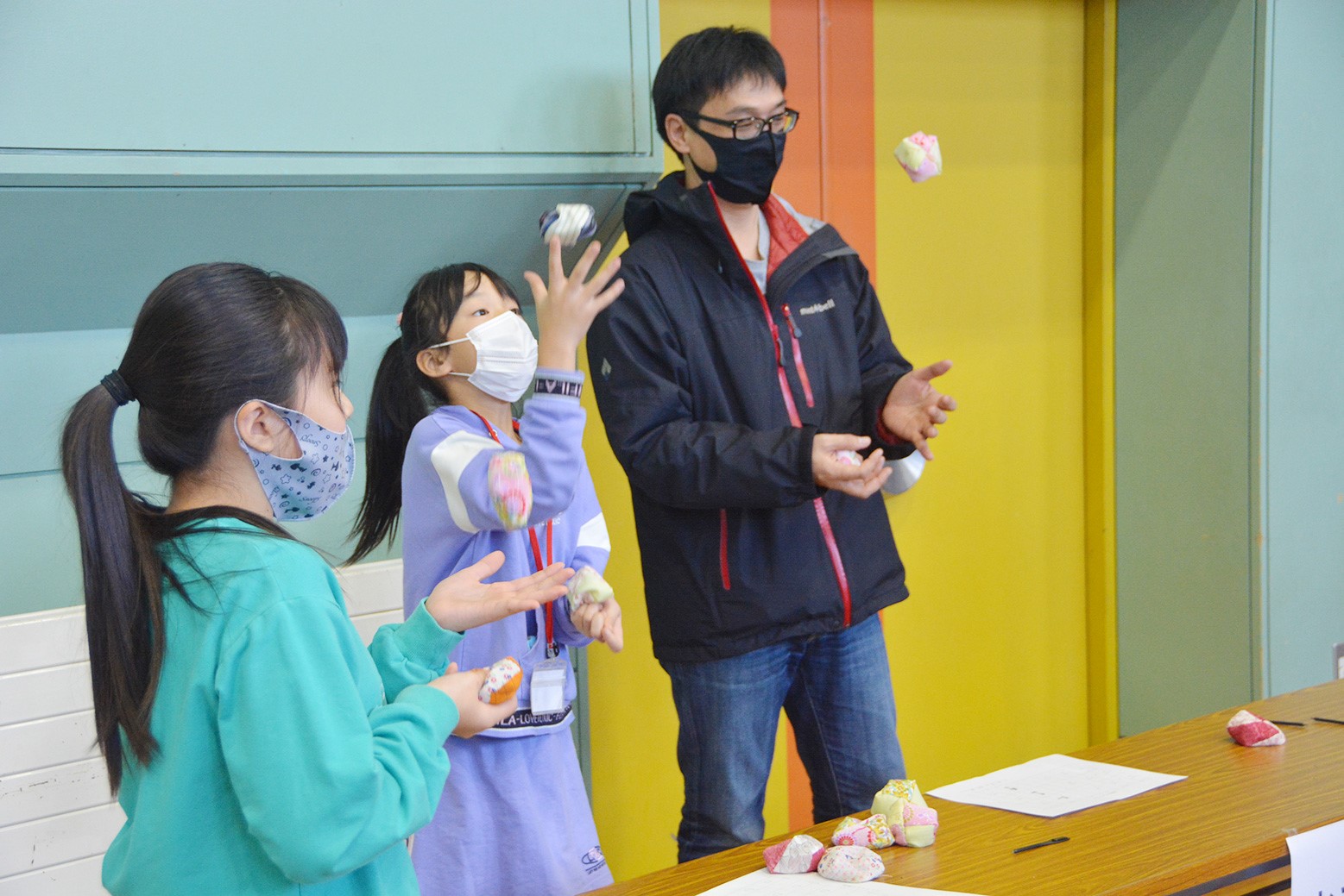 育てた米を鏡もちに＊親子もちつきの集い