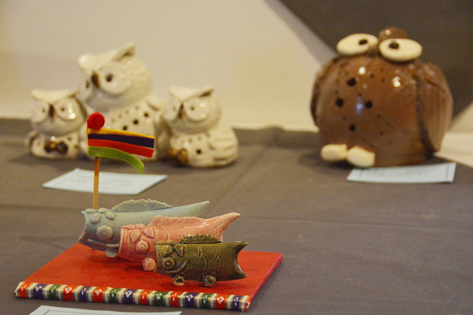 春らしい作品が出揃う＊栗山陶芸同好会「春の作陶展」