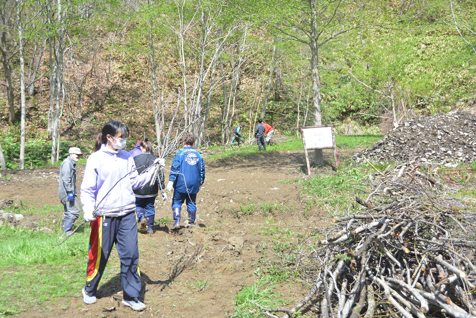 春の里山整備＊ハサンベツ里山作業日