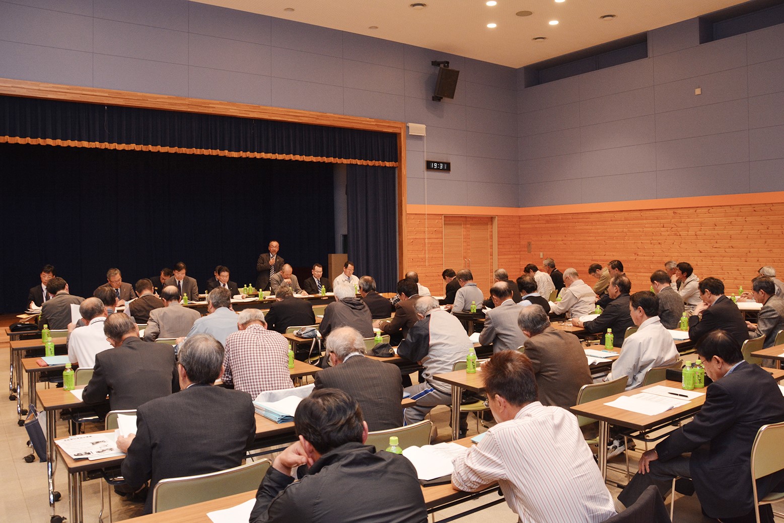 町民と意見を交換＊まちづくり懇談会