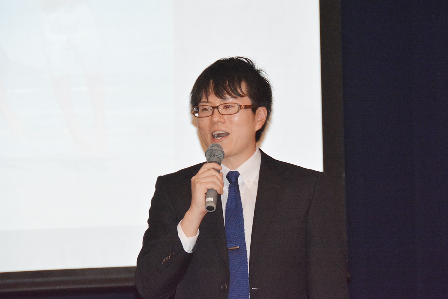 家族一体となって協力を＊子育て講演会