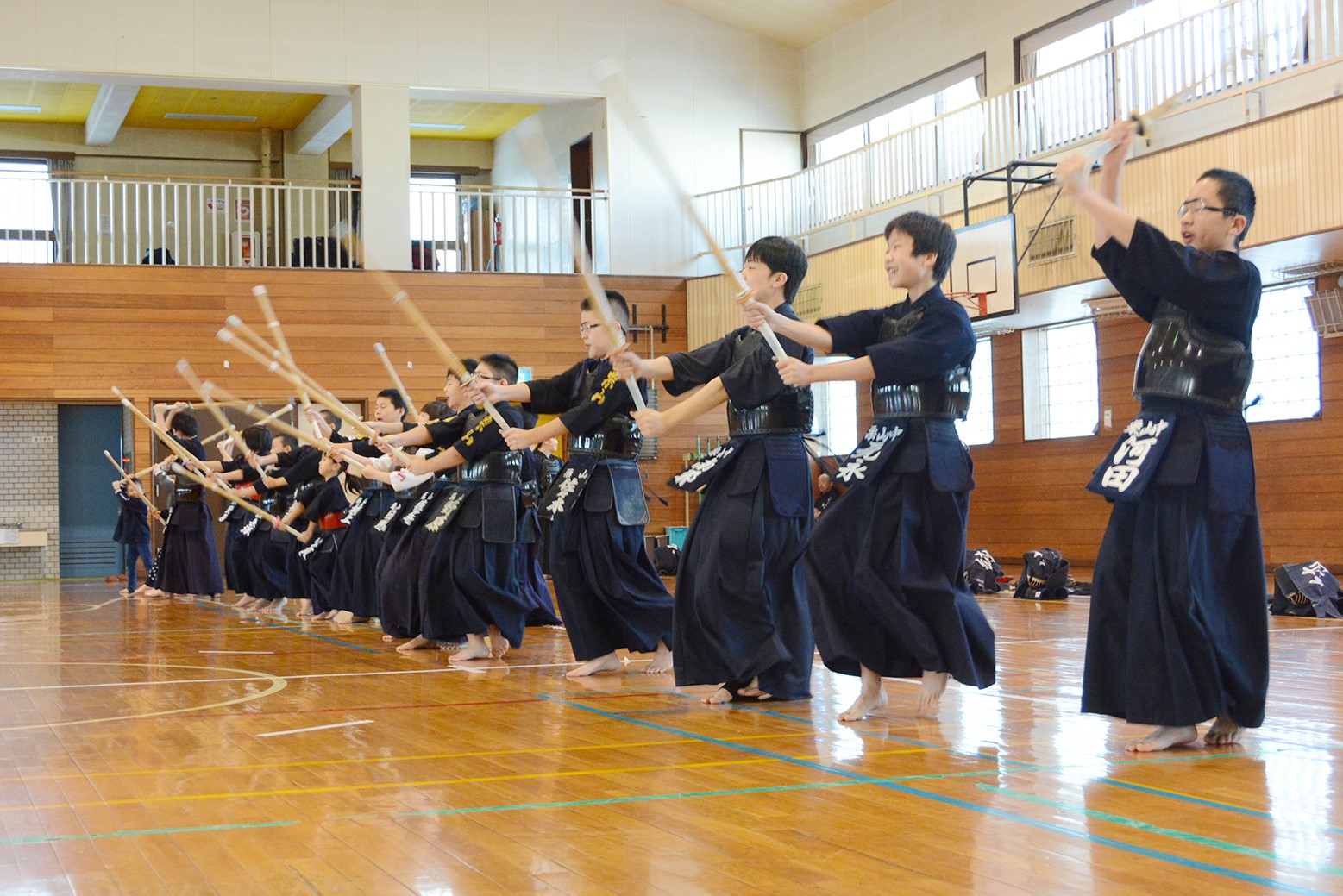 今年の健康と飛躍を祈願＊栗山剣道連盟と少年団が鏡開き