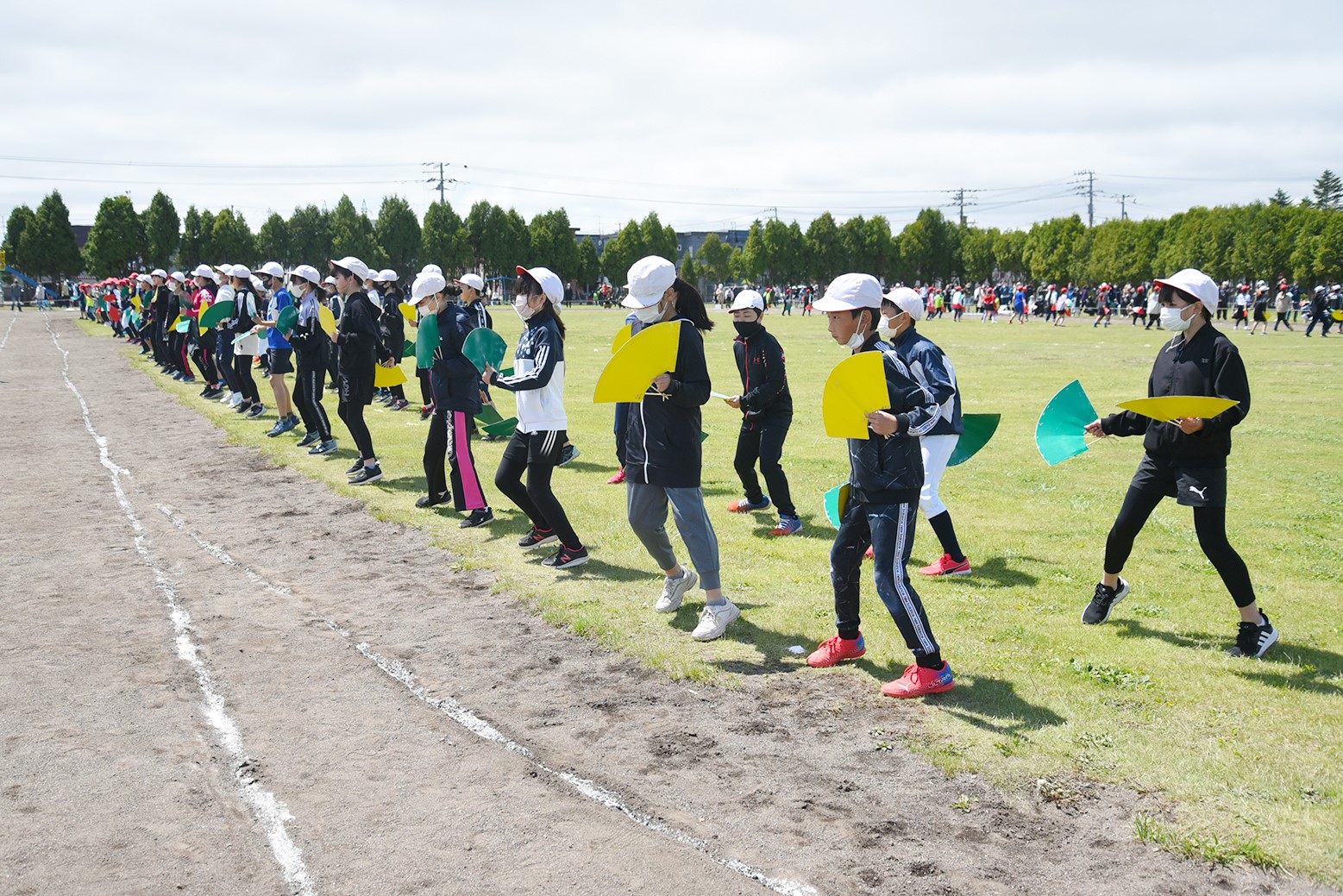 赤組・白組優勝を目指して＊栗山小学校運動会