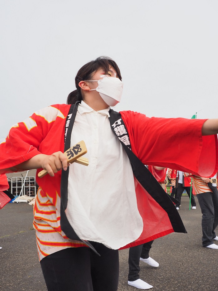 より